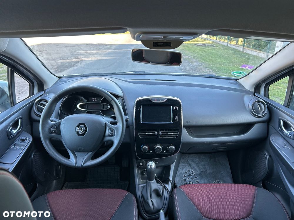Renault Clio 1.2 16V 75 Start - 8