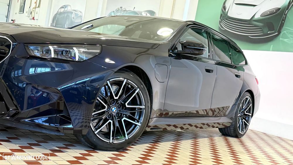 BMW M5 Touring xDrive - 7