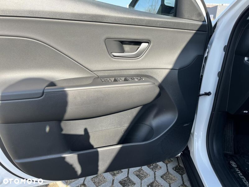 Hyundai Kona 1.6 GDI Hybrid Platinum DCT - 16