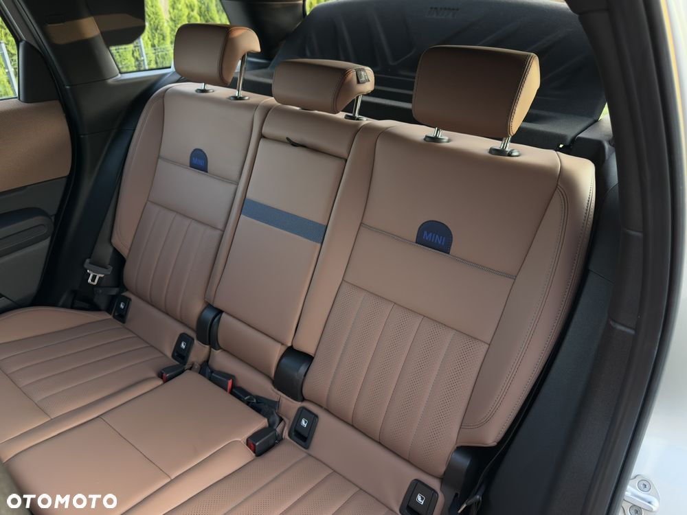 MINI Countryman C mHEV Linia Essential - 28