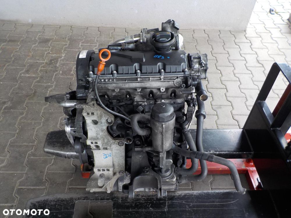 VW T5 1.9 TDI SILNIK BRR BRS  WTRYSKI TURBO KOLEKTORY SPRAWNY - 1