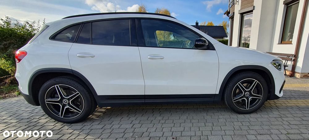 Mercedes-Benz GLA 220 d 4-Matic AMG Line - 20