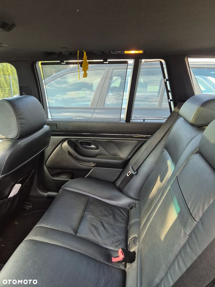 BMW Seria 5 - 22