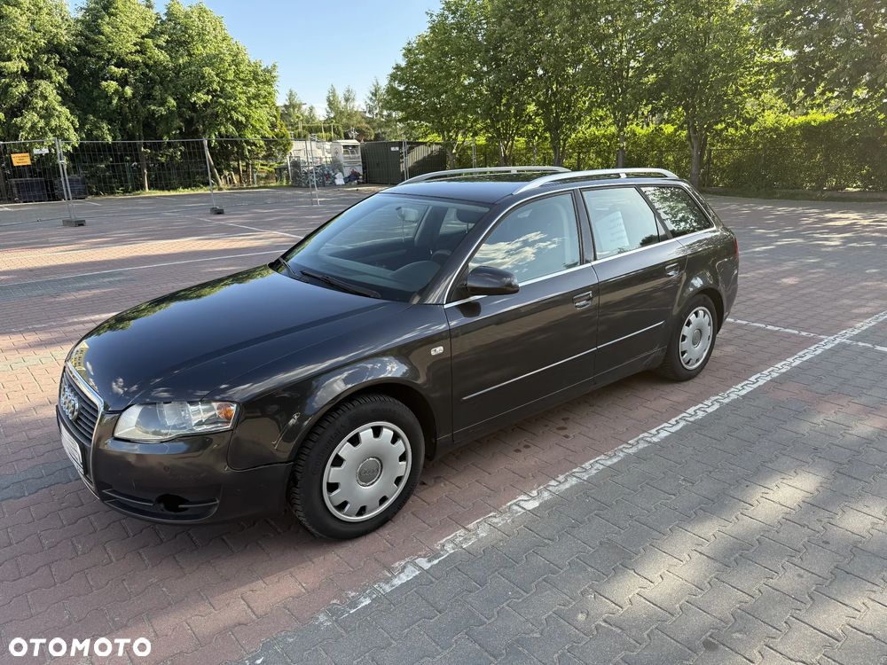 Audi A4 Avant - 1