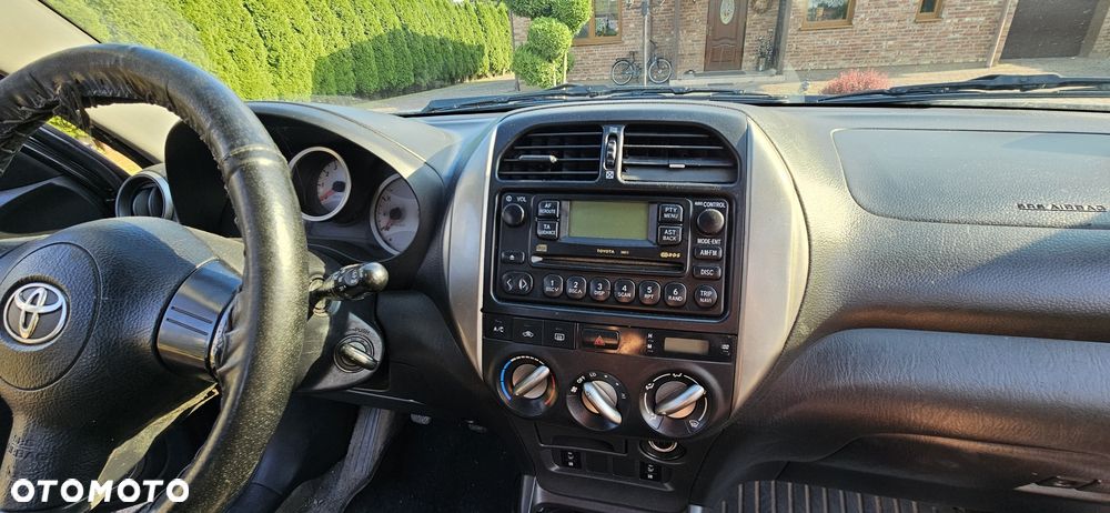 Toyota RAV4 - 5