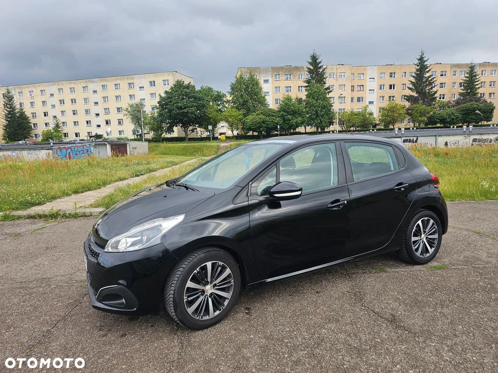 Peugeot 208 PureTech 82 Urban Move - 4