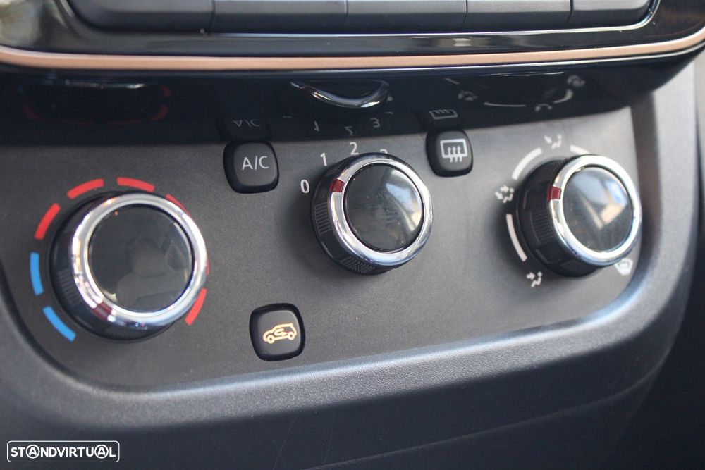 Dacia Spring Comfort Plus - 17