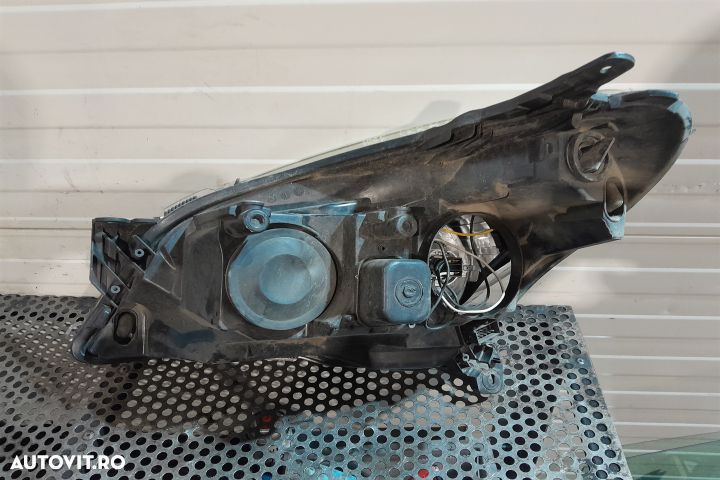 Far dreapta ARE O PATA DE APA PE INTERIOR Opel Astra H [2004 - 2007] - 3