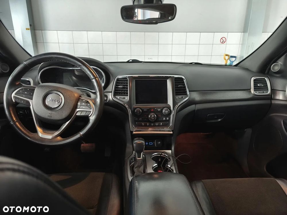 Jeep Grand Cherokee - 10
