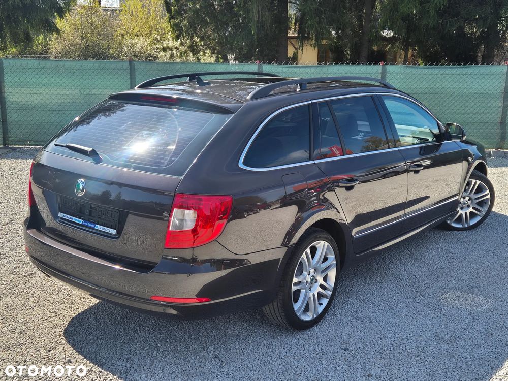 Skoda Superb 2.0 TDI DSG Exclusive - 14