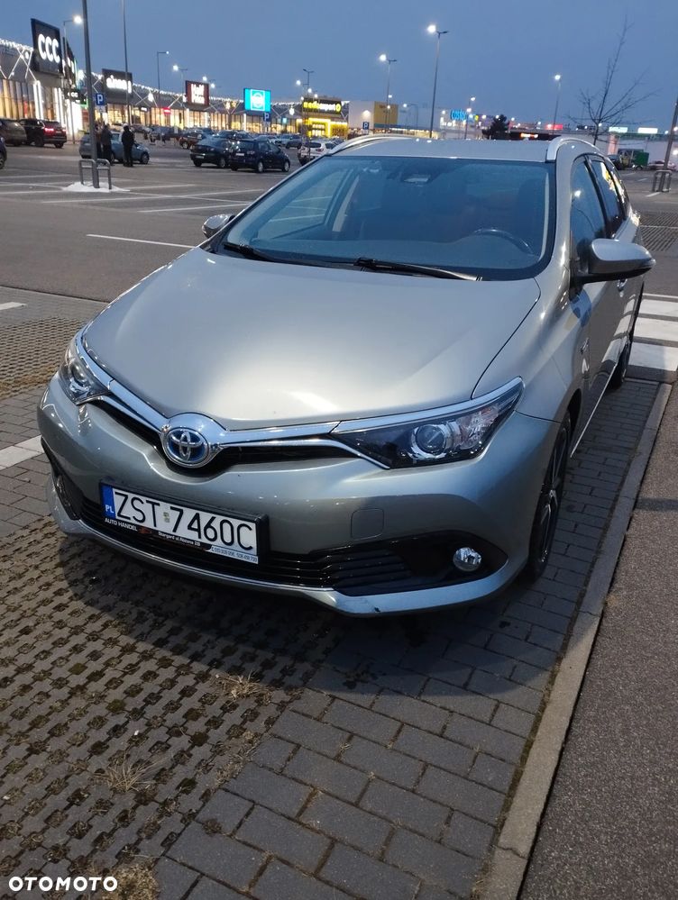 Toyota Auris - 1