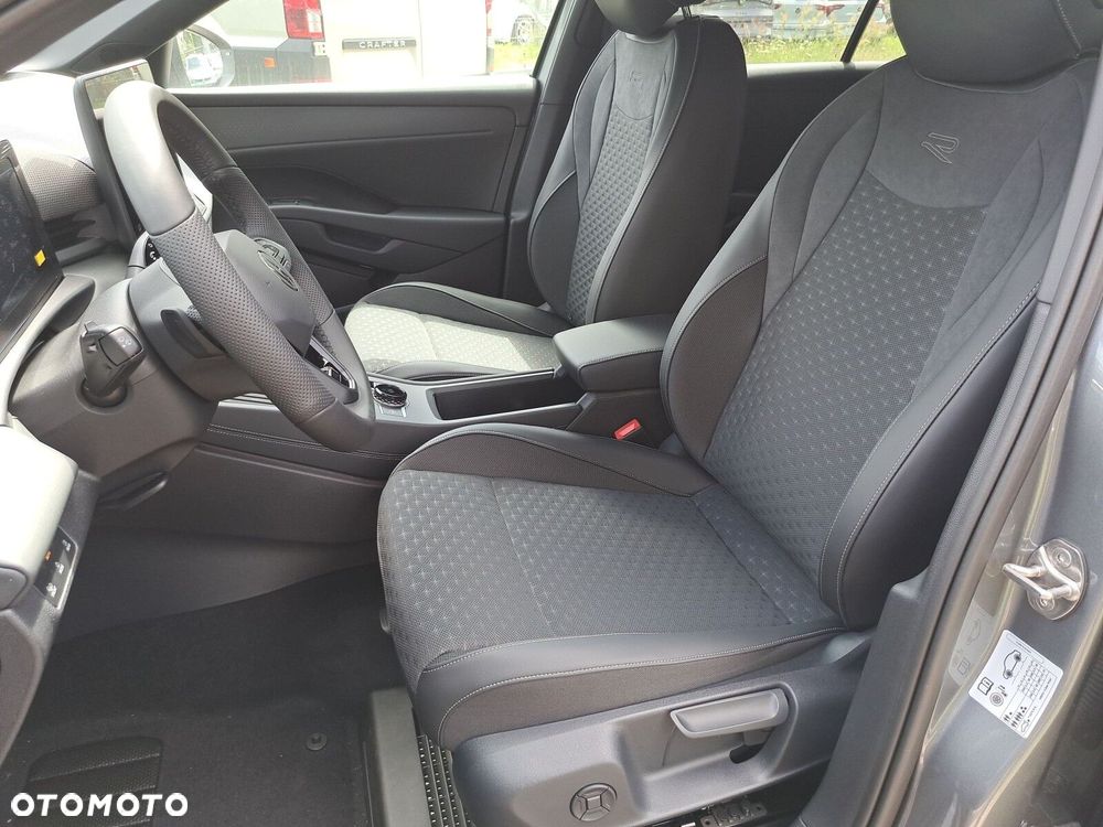 Volkswagen T-Roc 1.5 eTSI R-Line DSG - 9