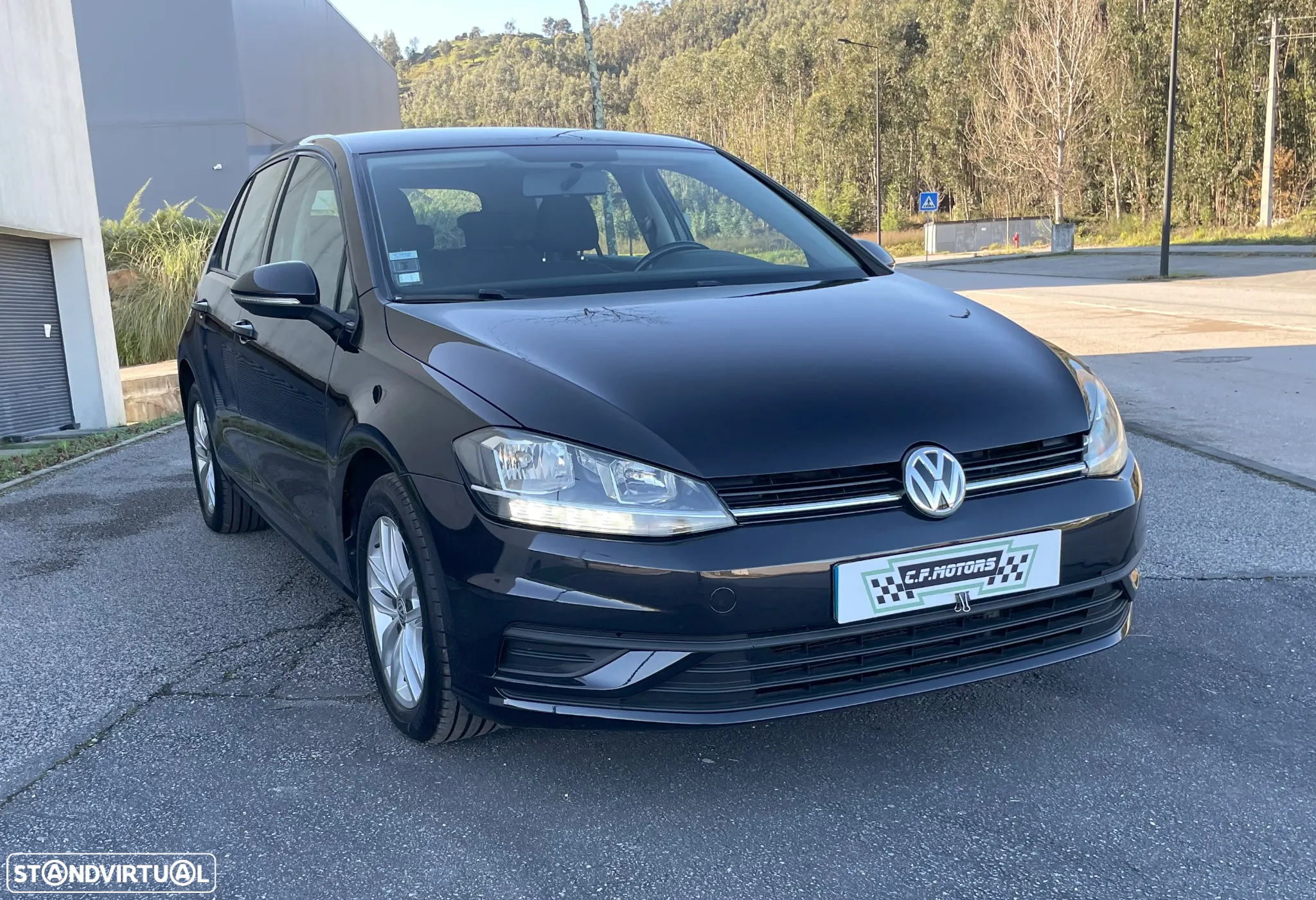 VW Golf 1.6 TDI Confortline - 22