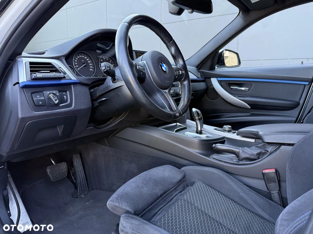 BMW Seria 3 330i GPF xDrive M Sport - 11
