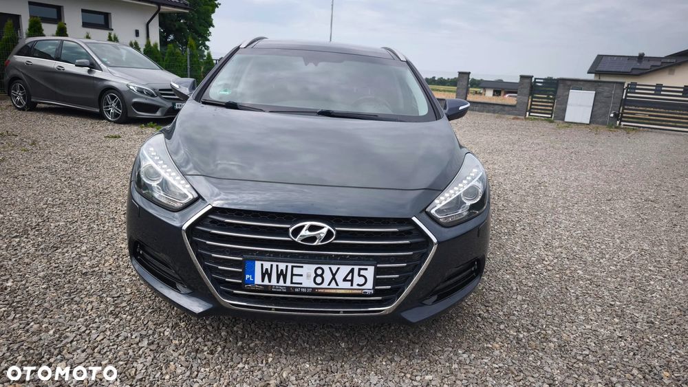 Hyundai i40 Kombi 2.0 Automatik Premium - 31