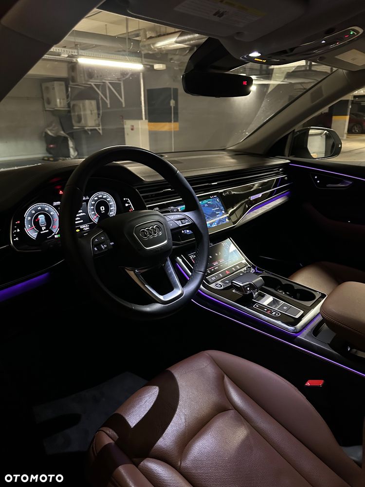 Audi Q8 55 TFSI quattro tiptronic - 15
