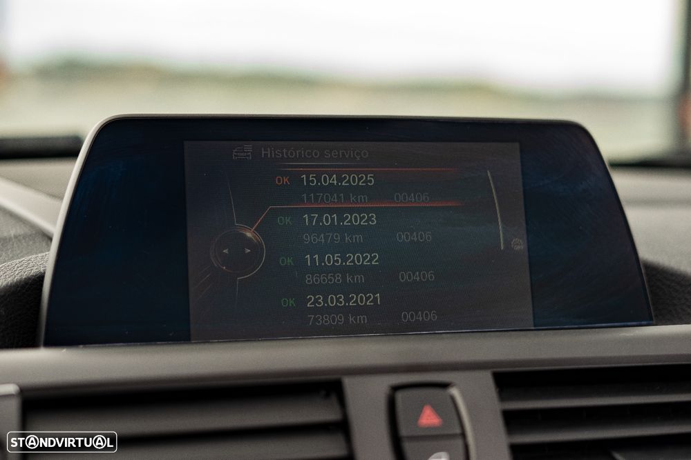 BMW 228 i Auto - 32