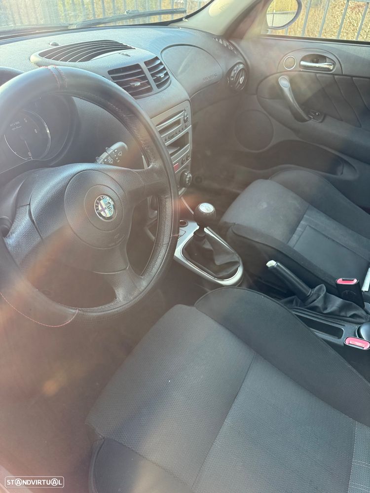 Alfa Romeo 147 1.9 JTD Executive - 5