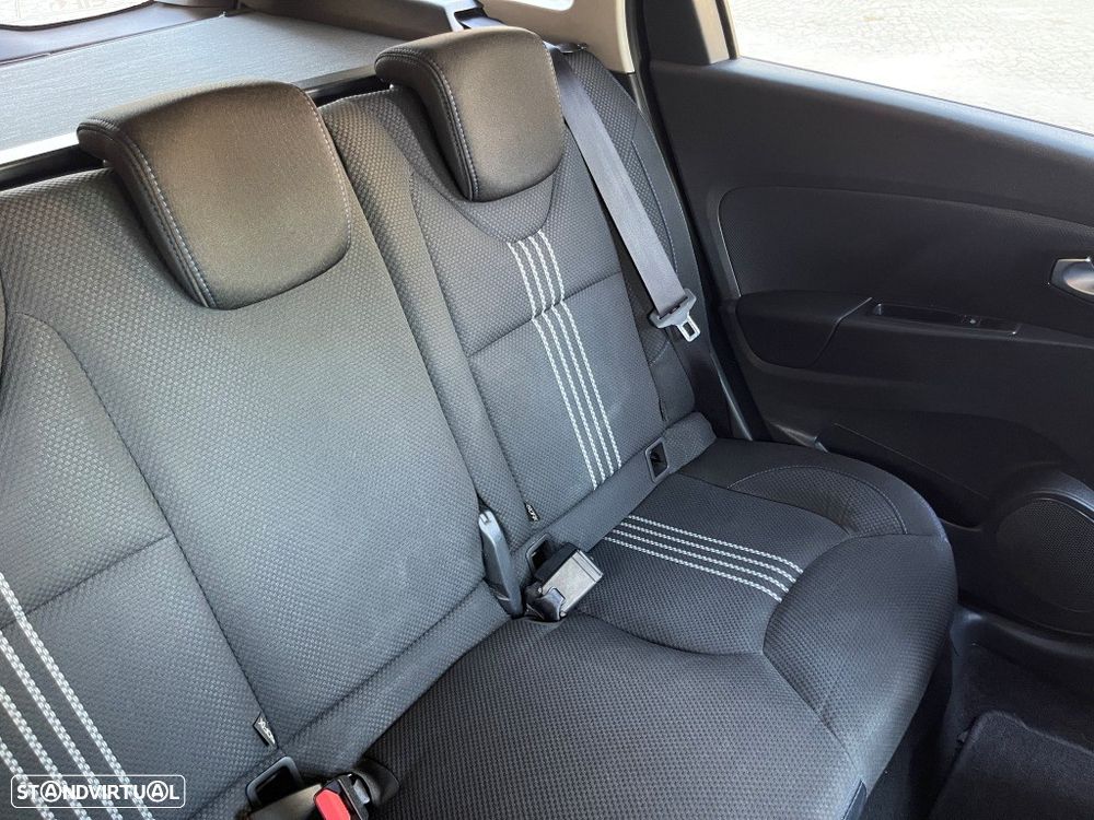 Renault Clio Sport Tourer 0.9 TCE GT Line - 43