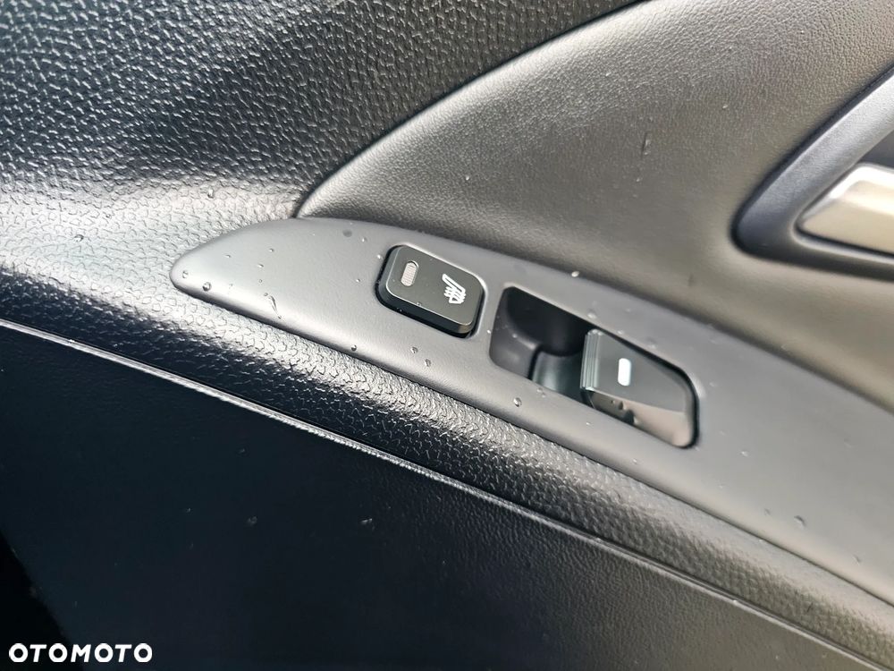 Hyundai ix35 1.7 CRDi 2WD blue Finale Gold - 18