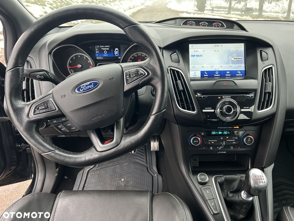 Ford Focus 2.0 EcoBoost ST - 6