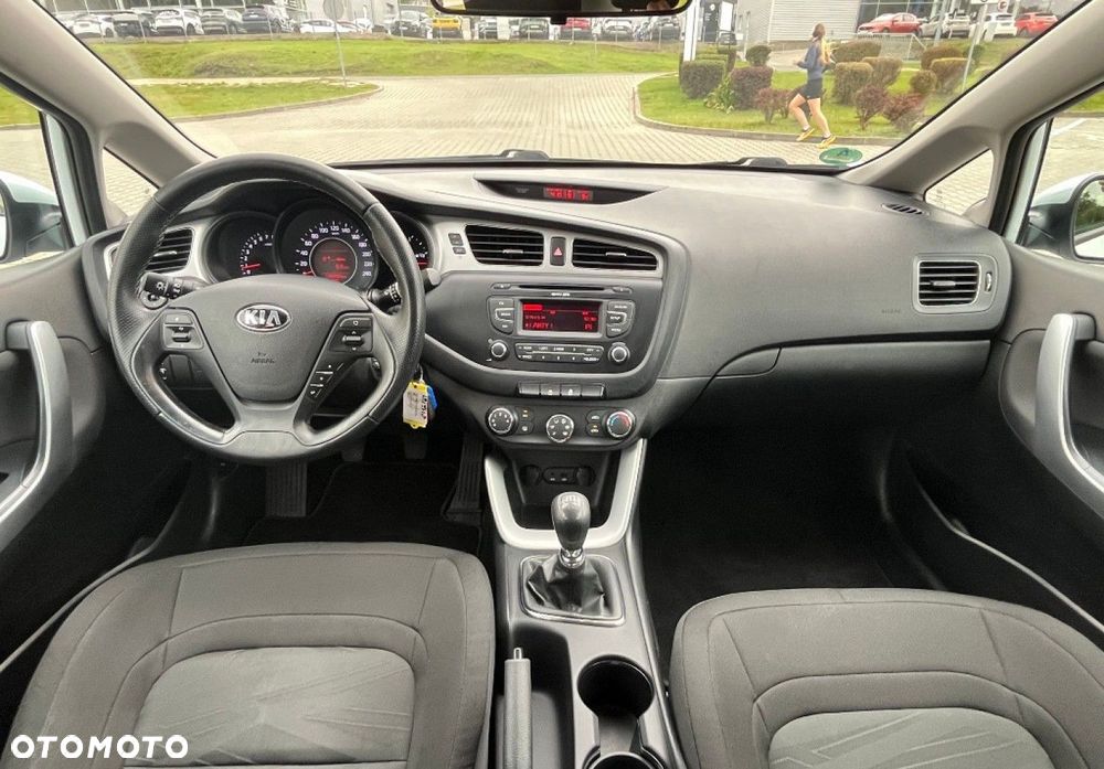 Kia Ceed - 24