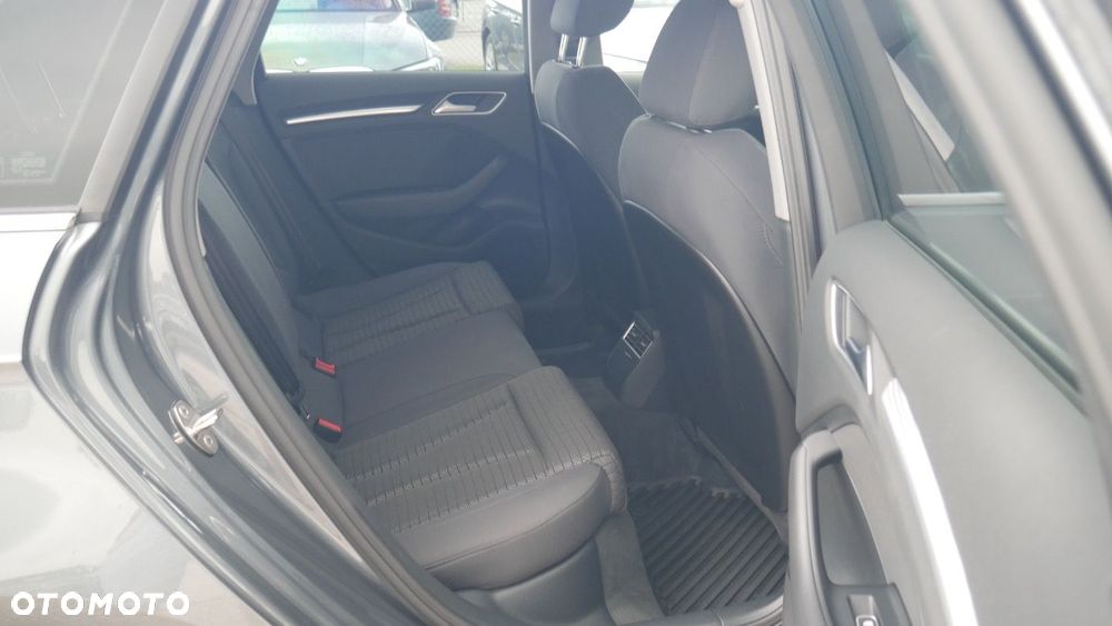 Audi A3 Sportback - 16