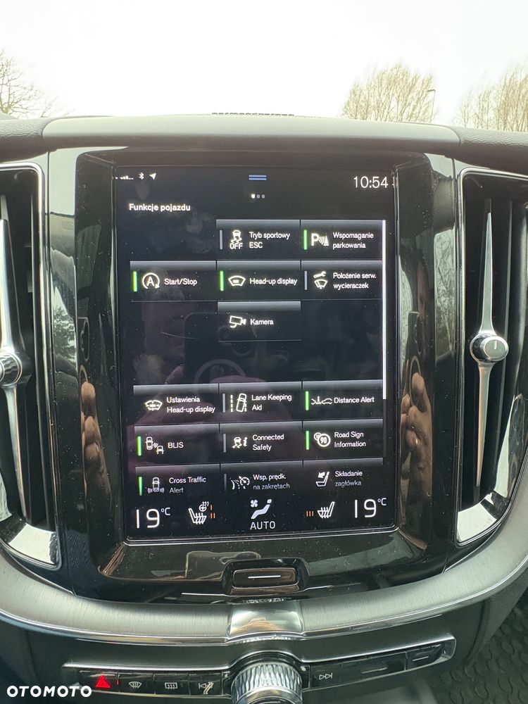 Volvo XC 60 B5 B Momentum Pro - 18