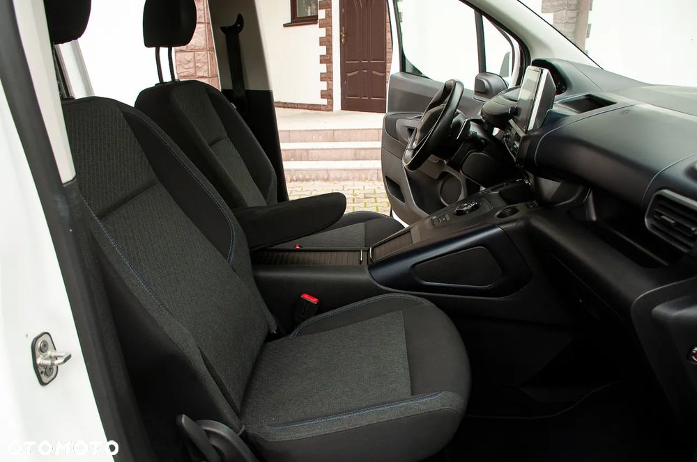 Peugeot Rifter 130 L1 EAT8 GT - 25