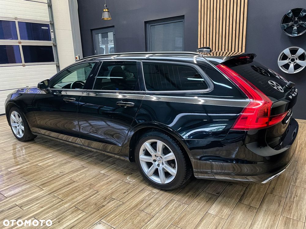 Volvo V90 D4 SCR Momentum - 11