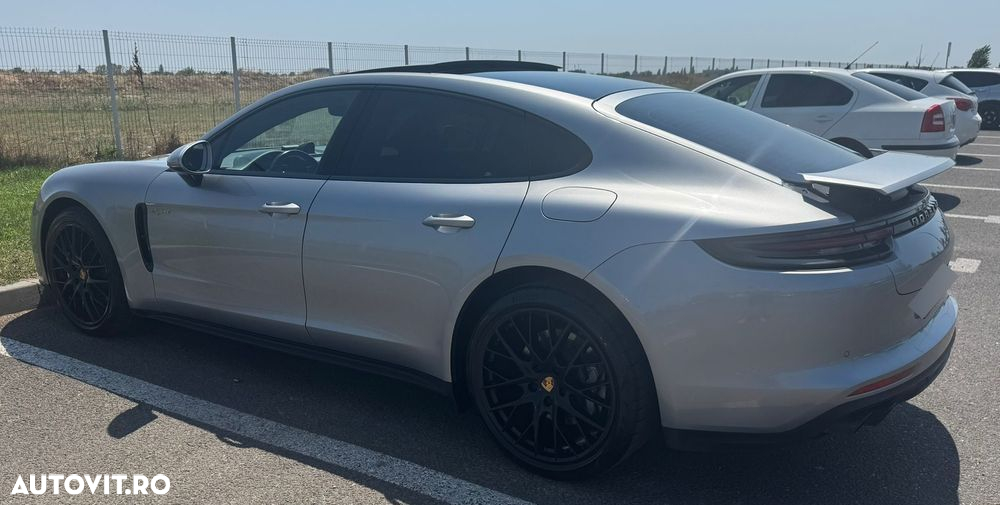 Porsche Panamera 4 E-Hybrid - 2