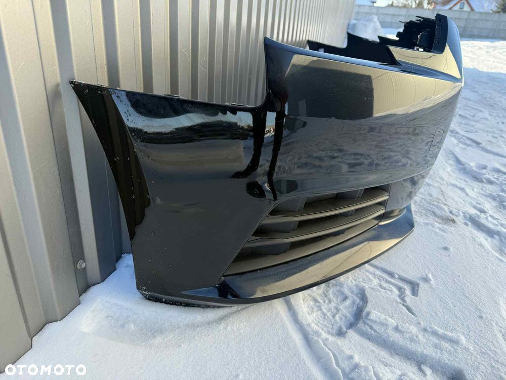 Audi A4 B9 Zderzak Przód Przedni PDC 15-19 Kolor: LY9T - 3