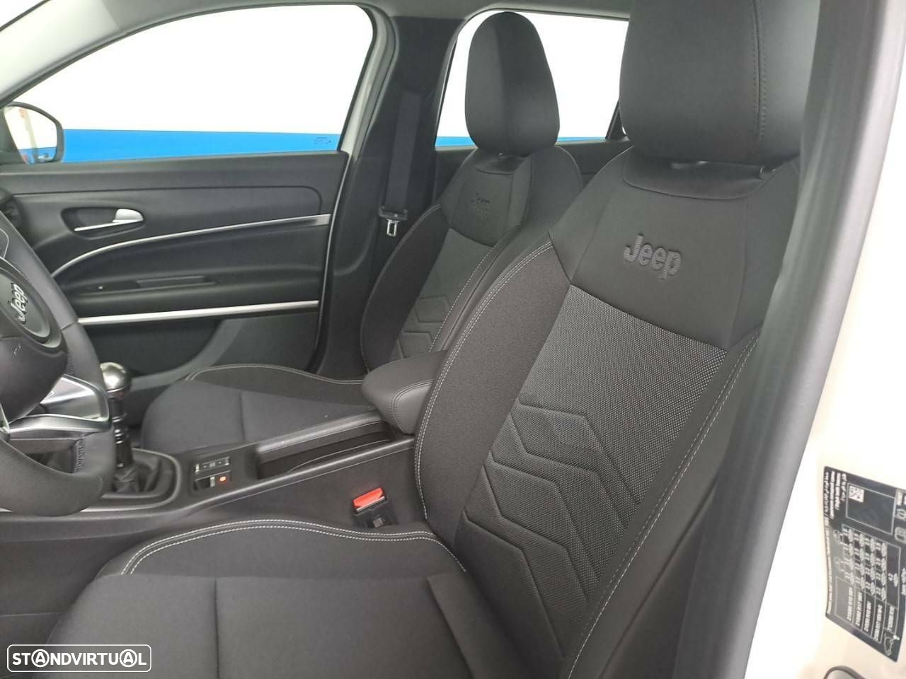 Jeep Avenger 1.2 GSE T3 Altitude - 9
