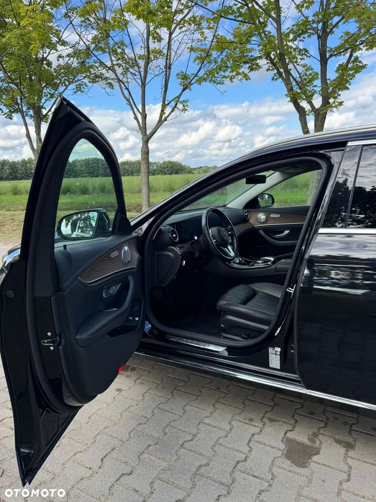 Mercedes-Benz Klasa E 220 d 9G-TRONIC Exclusive - 30