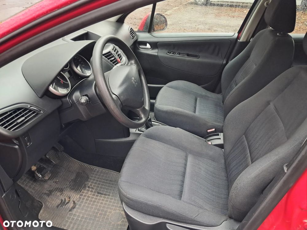 Peugeot 207 1.4 Presence - 11