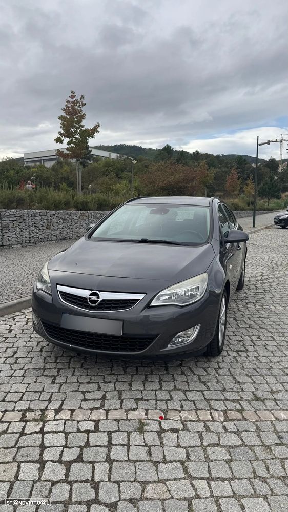 Opel Astra Sports Tourer - 1