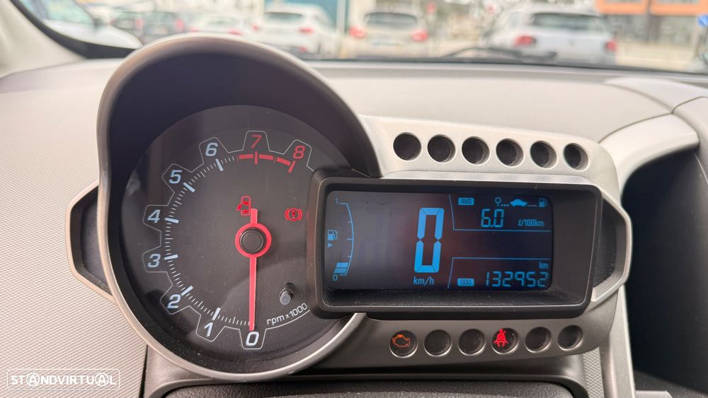 Chevrolet Spark 1.0 L - 13