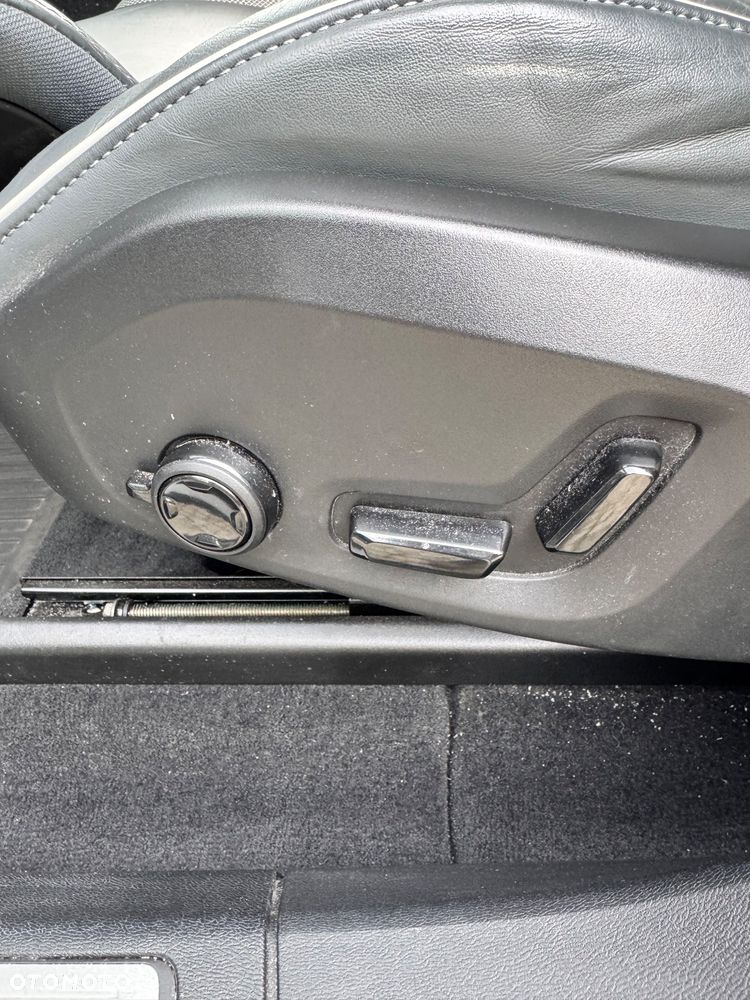 Volvo XC 60 - 16