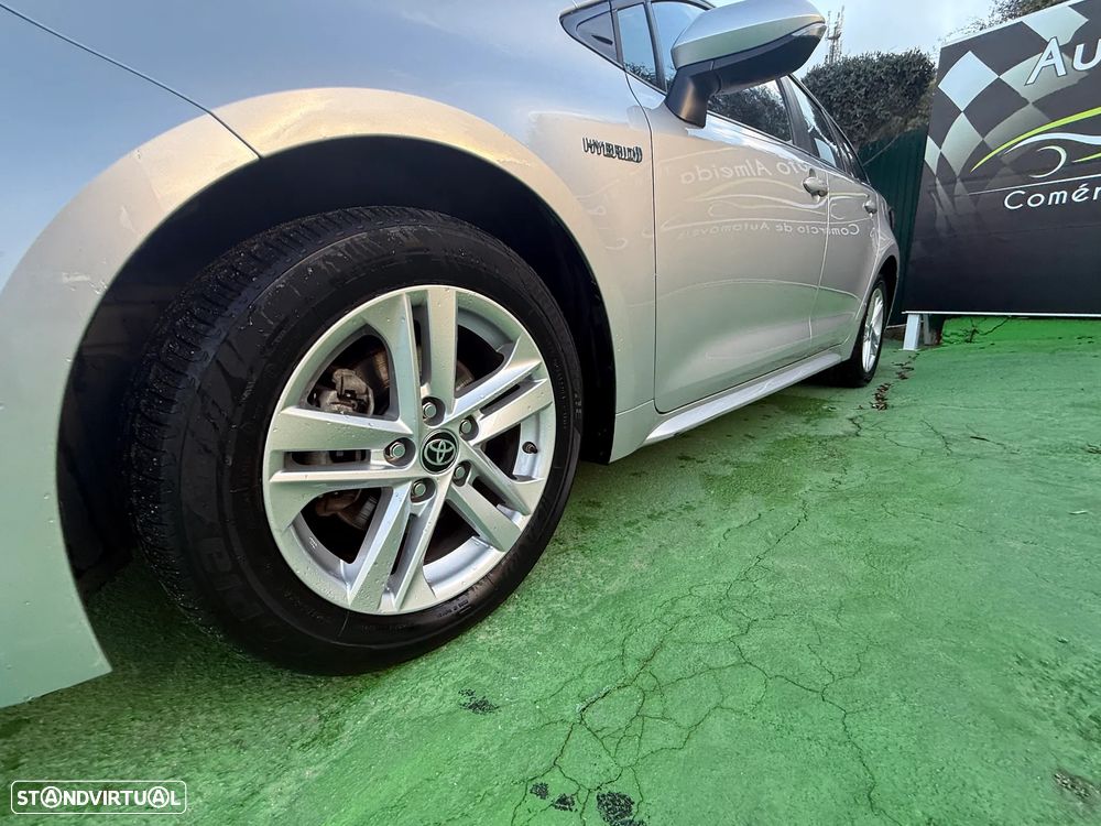 Toyota Corolla Touring Sports 1.8 Hybrid Comfort - 4