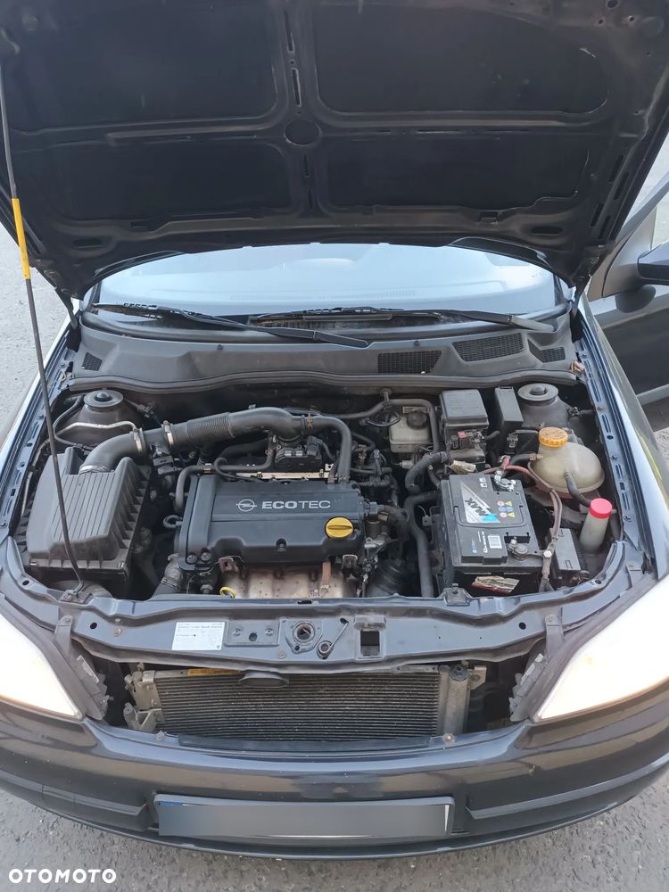 Opel Astra 1.4 - 5