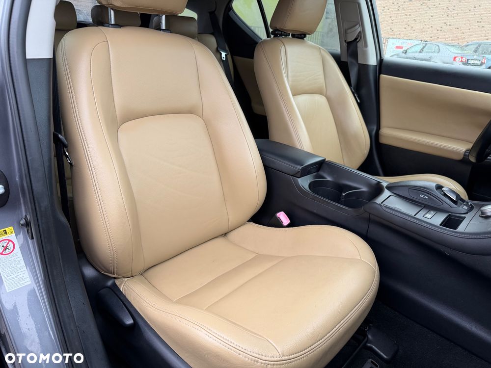 Lexus CT 200h Prestige - 19