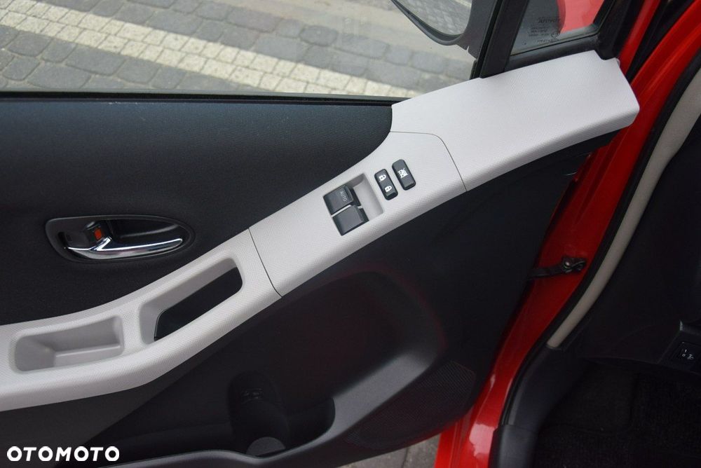 Toyota Yaris - 27