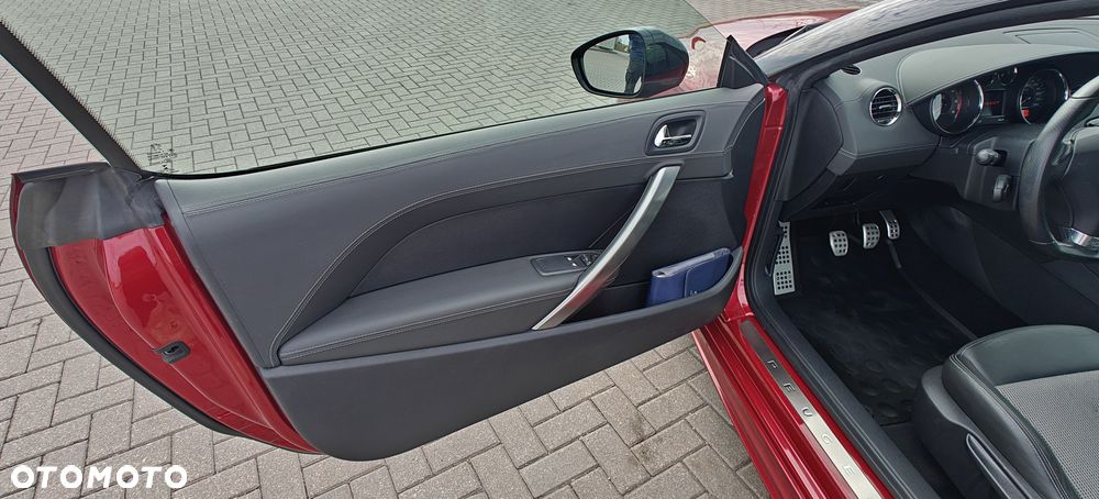 Peugeot RCZ 2.0 HDi FAP 160 - 19