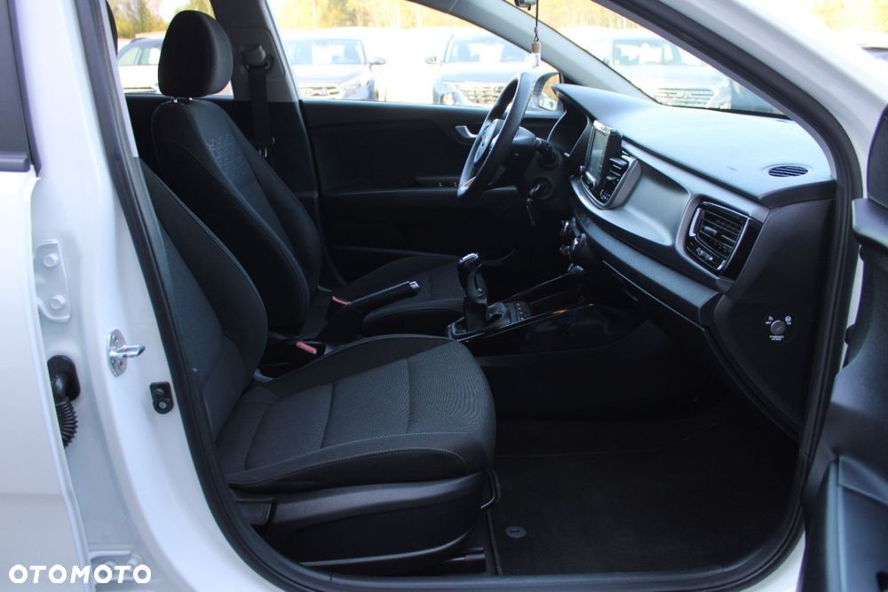Kia Rio - 27