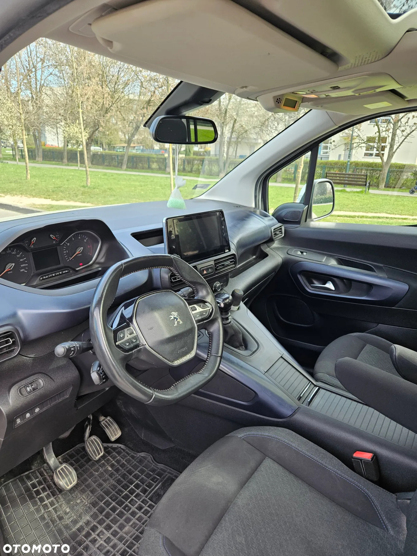 Peugeot Rifter 1.2 PureTech Allure S&S - 13