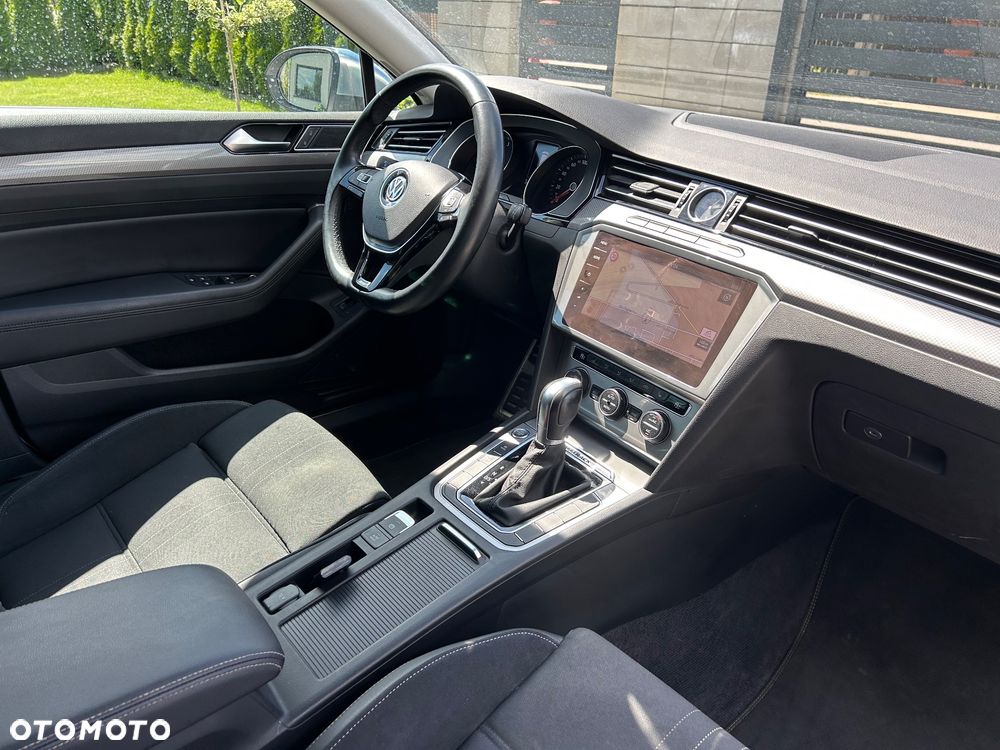 Volkswagen Passat Alltrack 2.0 TDI SCR DSG 4Motion - 35