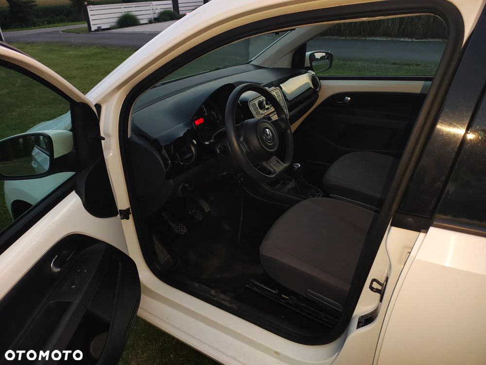 Volkswagen up! - 13