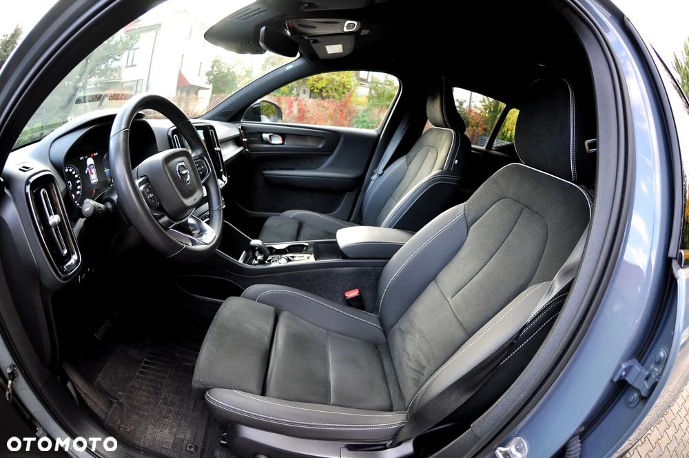 Volvo XC 40 T4 Recharge DKG Ultimate Dark - 16