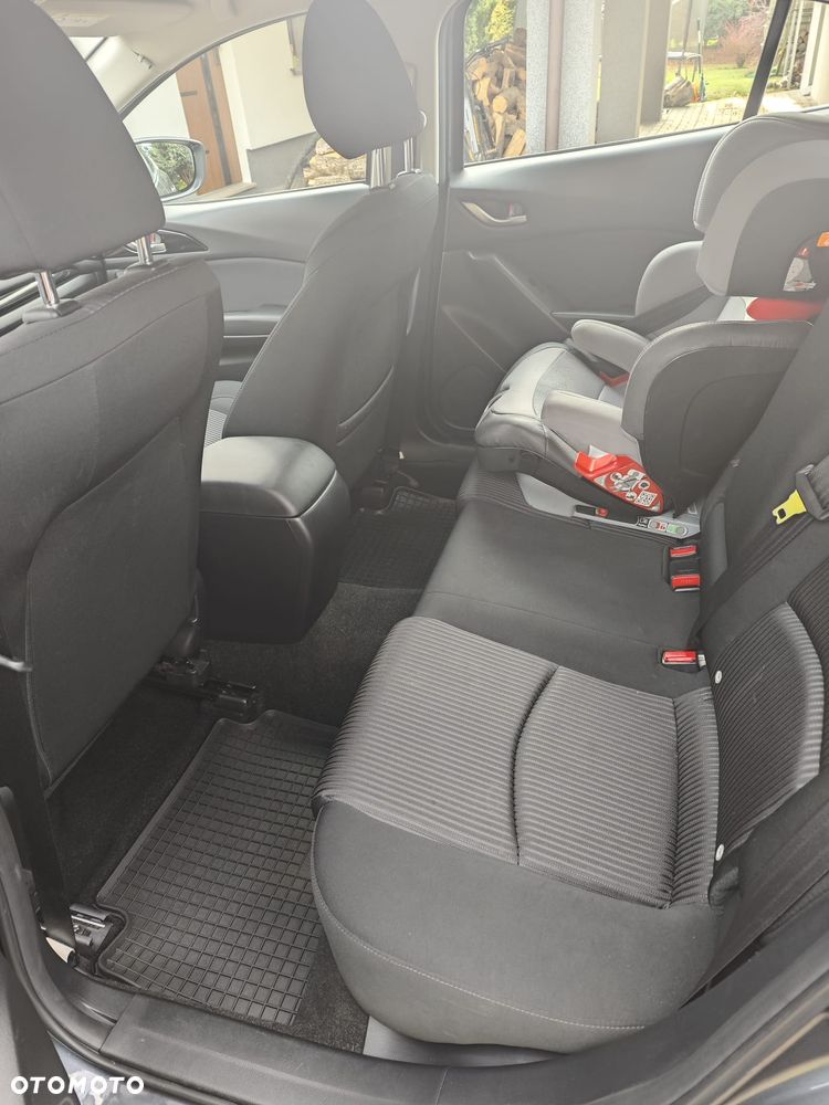 Mazda 3 - 8