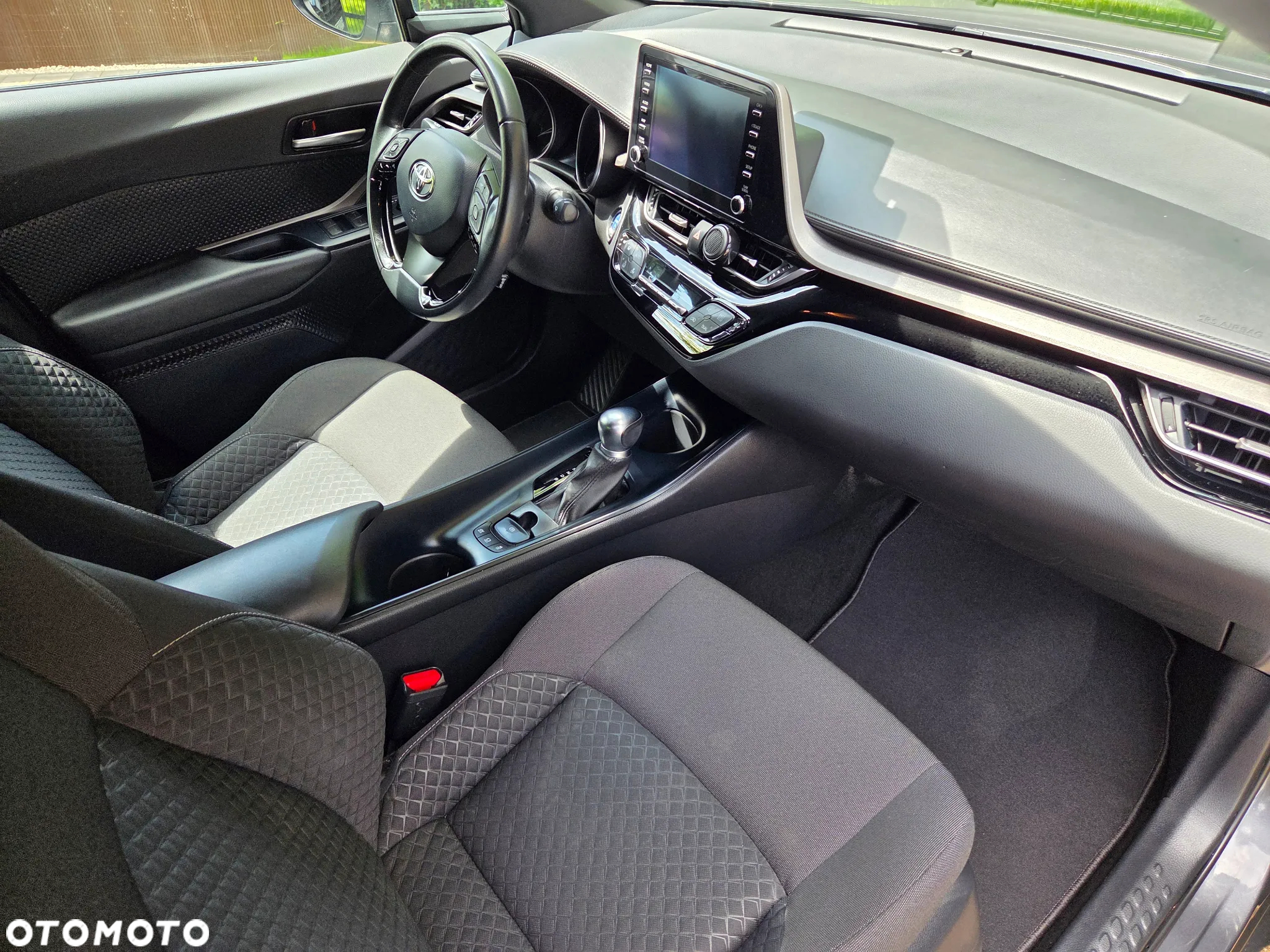 Toyota C-HR 1.8 Hybrid Business - 20